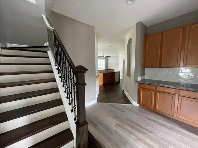 Building Photo - 3699 Heirloom Rose Pl