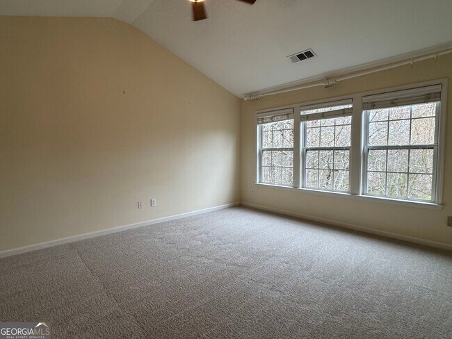 Building Photo - 15 Suwanee Pass Ln