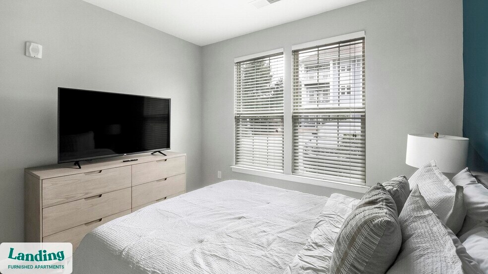 Building Photo - 115 Great Lawn Dr