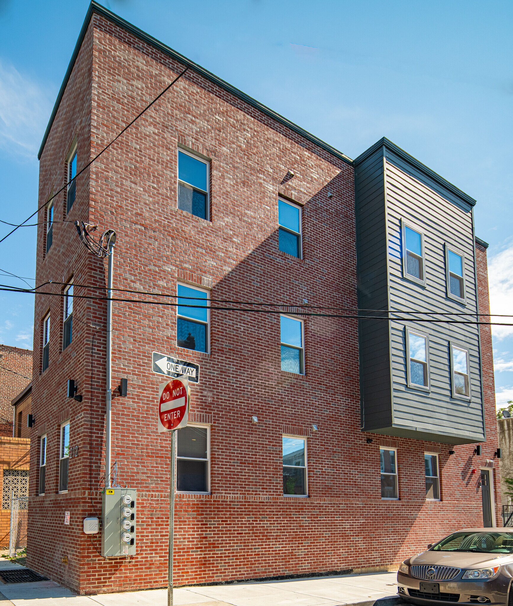 Building Photo - 212 Manheim St