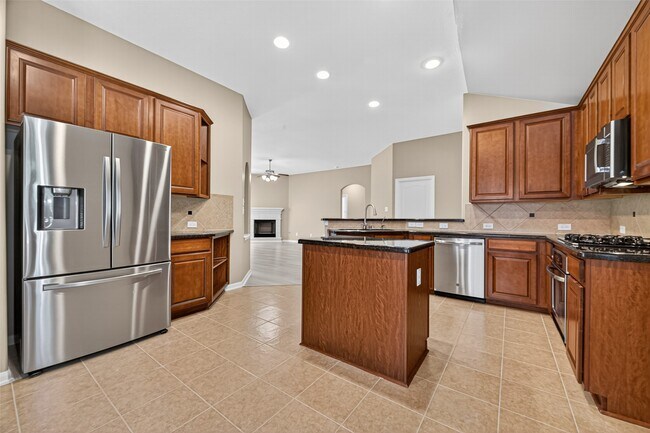 Building Photo - 21511 Venture Park Dr