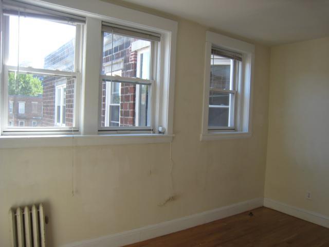 Building Photo - 62 Egmont St