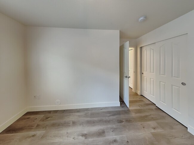 Building Photo - 2425 Quartz St