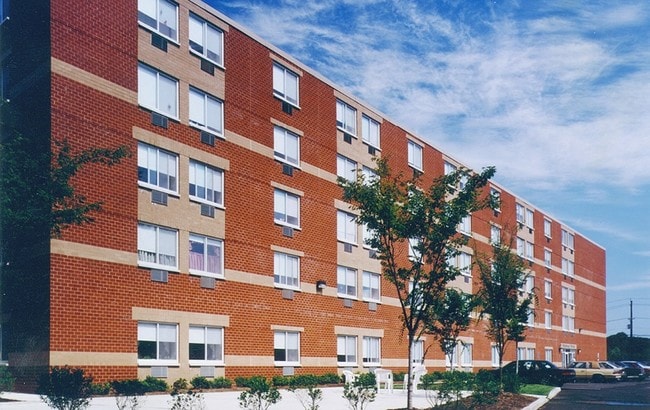 Primary Photo - Watchung Terrace