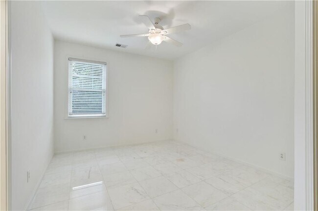 Building Photo - 3643 Gambrell Ln