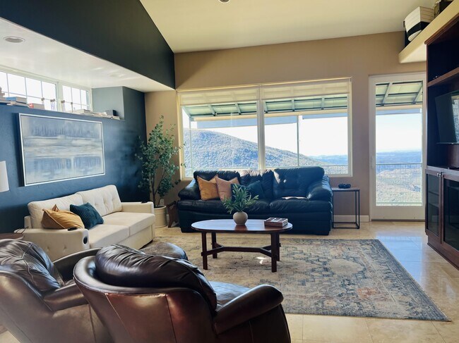 Building Photo - 36114 N Peak Way