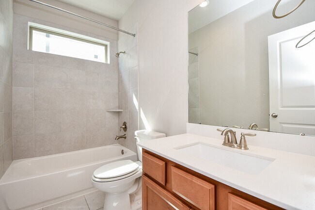 Building Photo - 2331 Watermelon Way