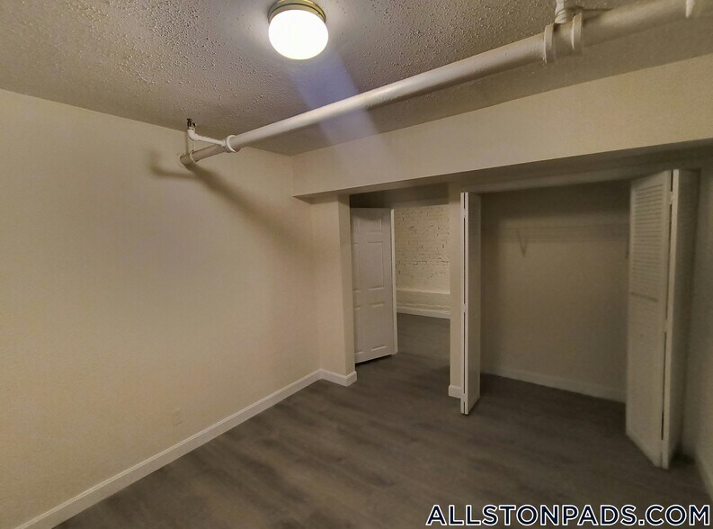 Building Photo - 1131 Commonwealth Ave