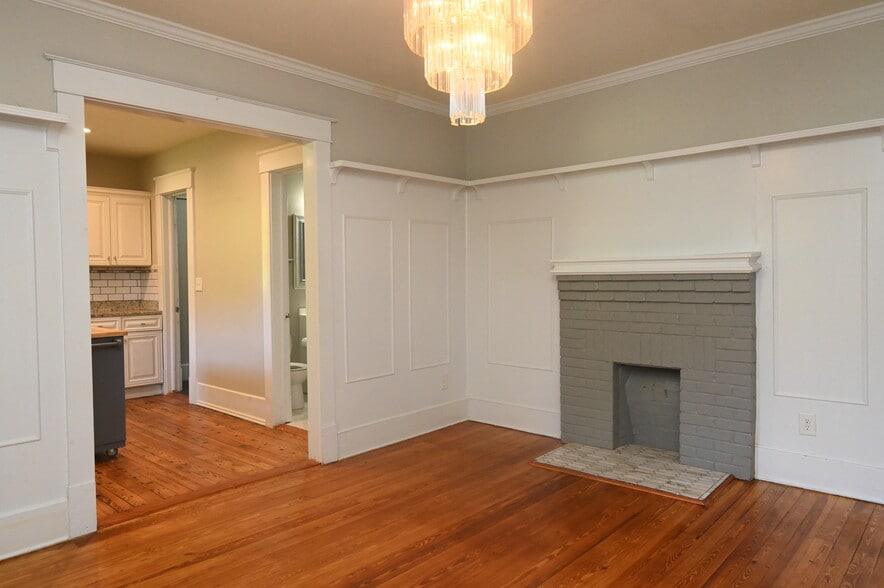 Building Photo - 309 Dargan Pl SW