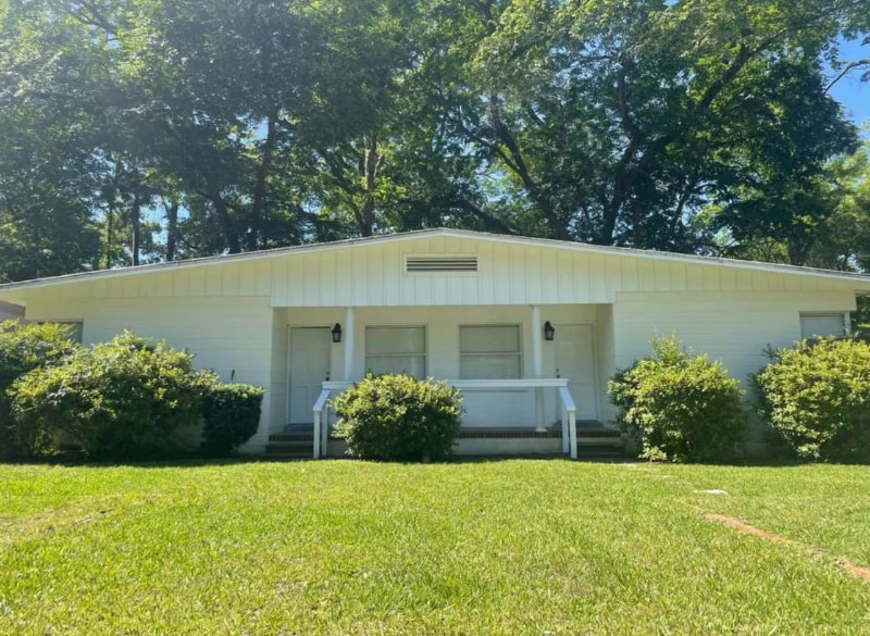 Building Photo - 1337 Charlotte St