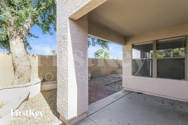 Building Photo - 2278 E Spruce Dr