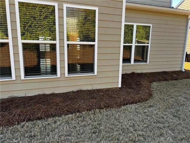 Building Photo - 462 Spring View Dr