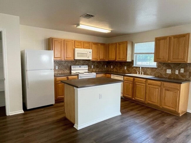 Building Photo - 13622 Merseyside Dr