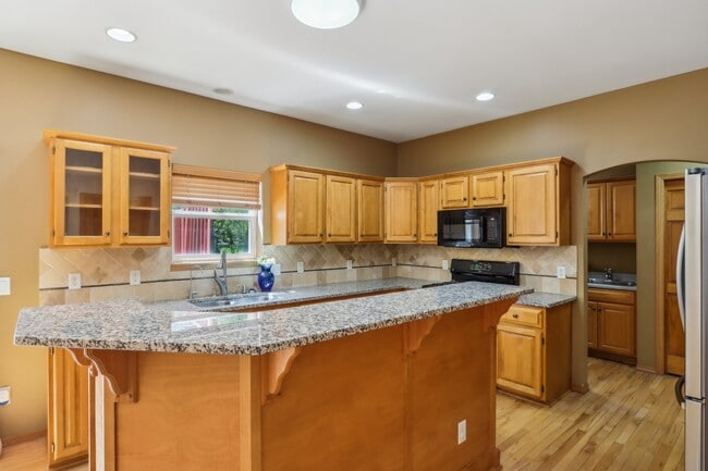 Building Photo - 7701 Twinflower Dr