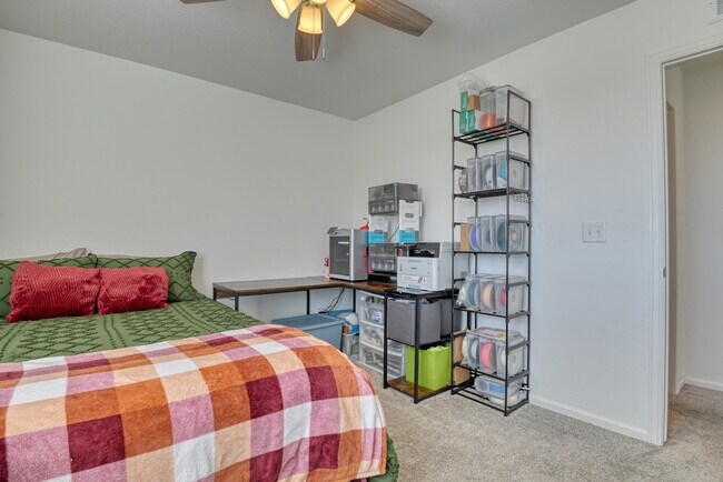 Building Photo - 9857 Beckham St