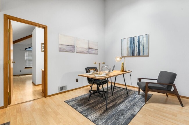 Building Photo - Bright and Spacious 2-Bedroom Condo + Loft...