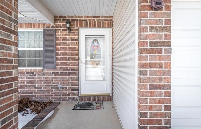Building Photo - Beautiful 3 Bedroom, 2 Bathroom Home in No...