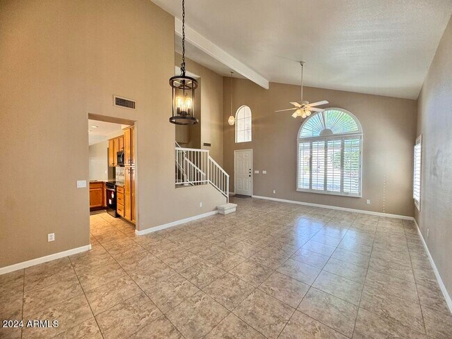 Building Photo - 1873 W Falcon Dr