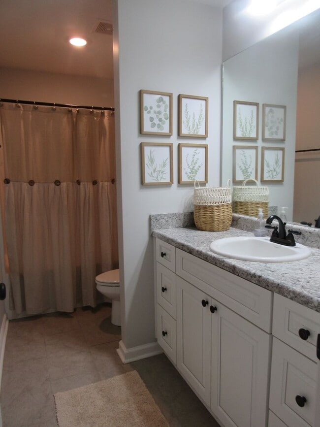 Building Photo - Heritage Place Subdivision!