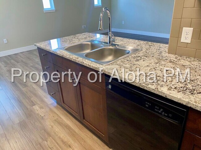 Building Photo - 3566 E Grand Forest Dr