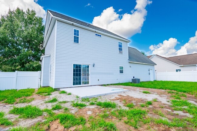 Building Photo - 2807 Walter Dr