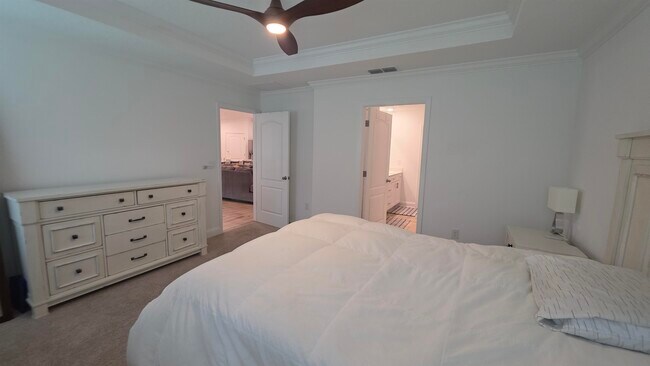 Building Photo - 248 Zancara St