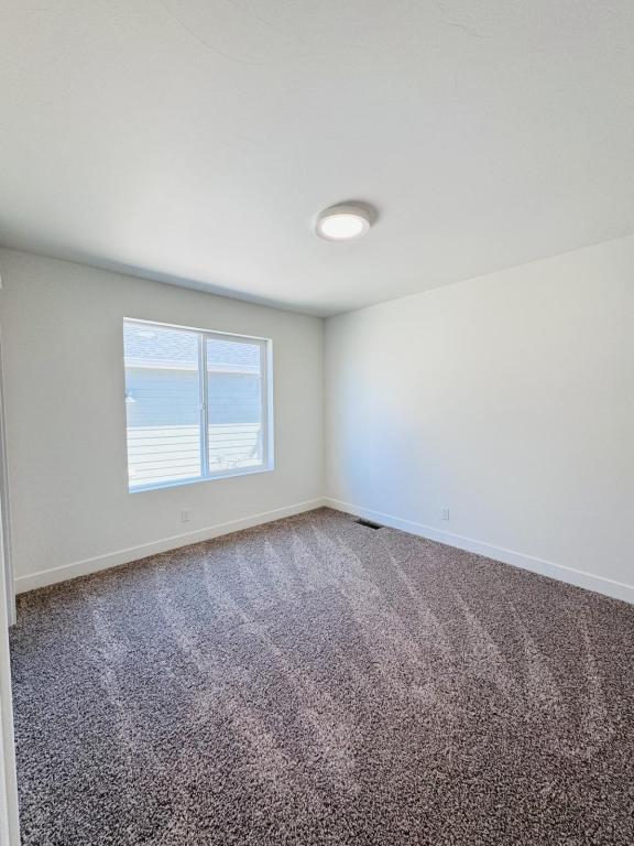 Building Photo - 208 Kinross Ct