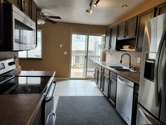 Building Photo - 5537 Denmark Ct