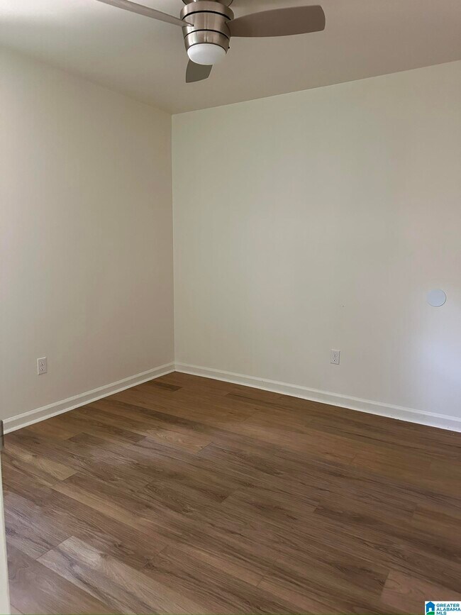 Building Photo - 2413 Pentland Dr