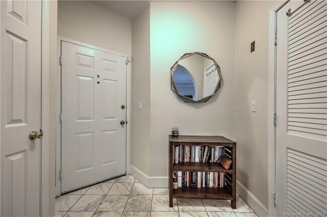 Building Photo - 500 Prospect St