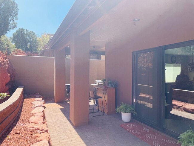 Building Photo - 3835 Portofino Wy