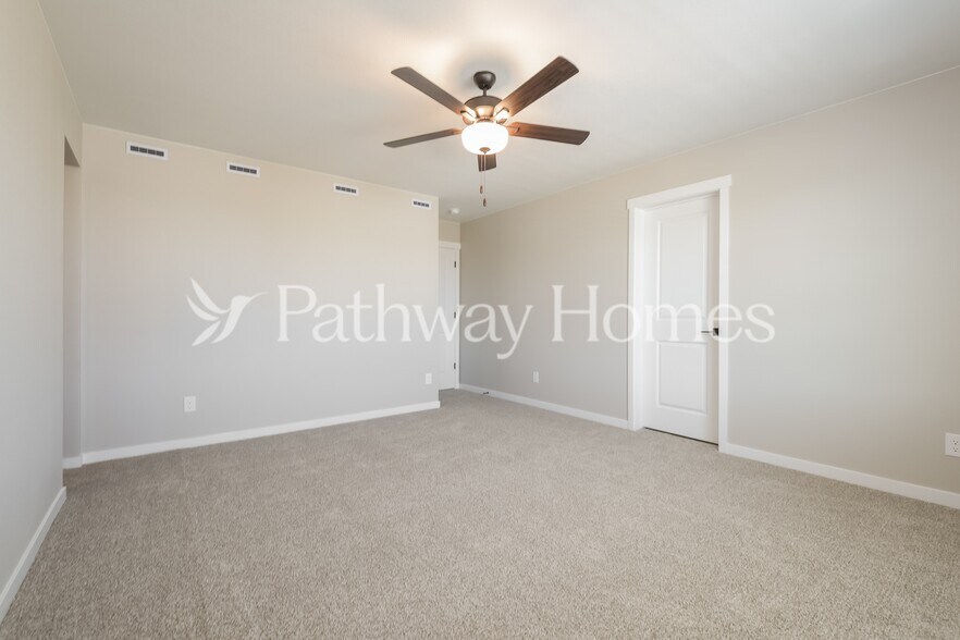 Building Photo - 9461 Yampa St