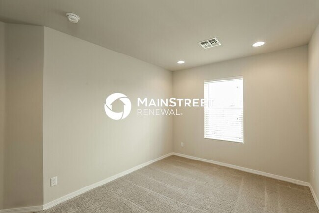 Building Photo - 3 Bedroom Pet-Friendly Home in Phoenix, AZ...