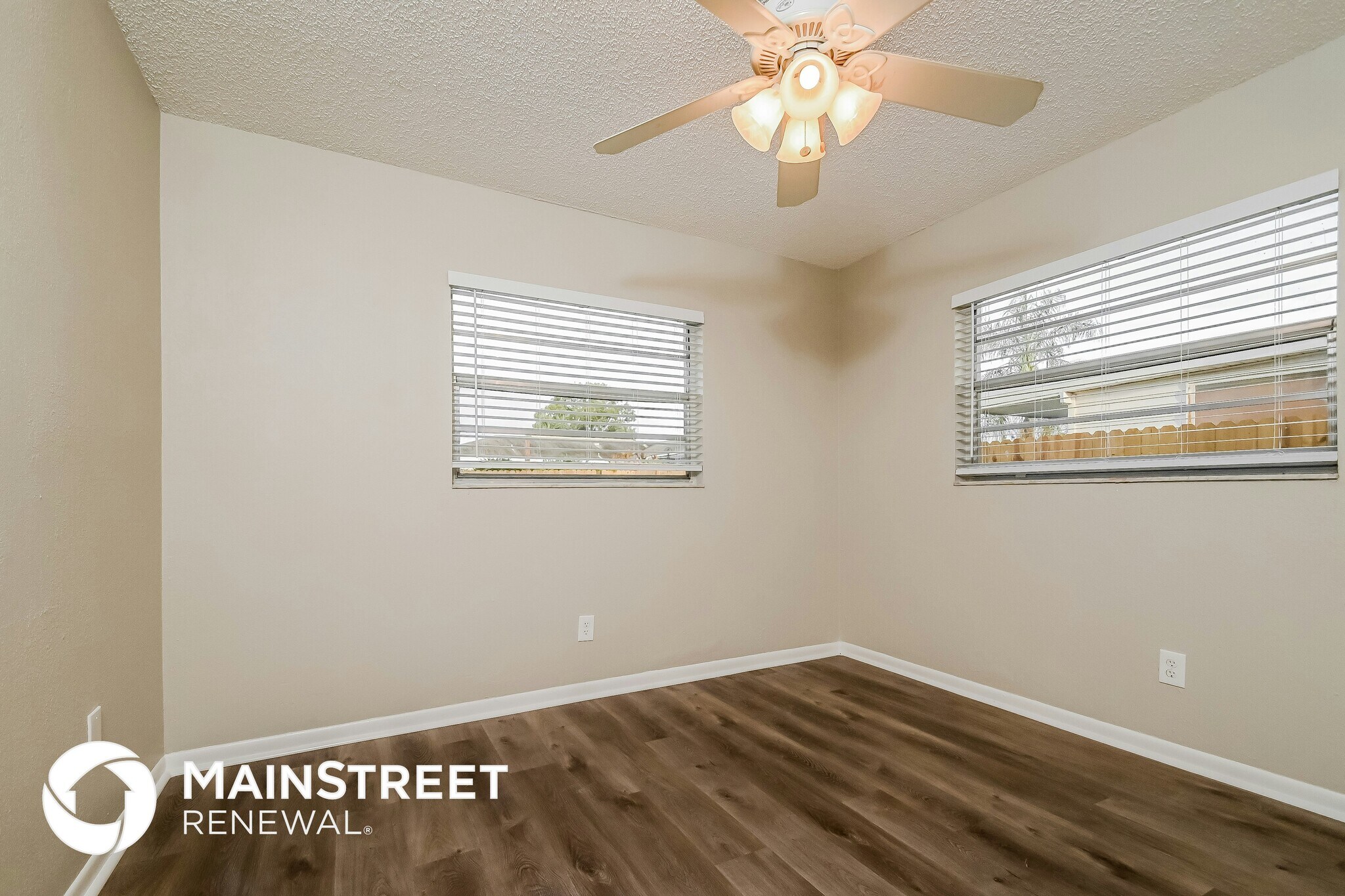 Building Photo - 1110 Londonwood St