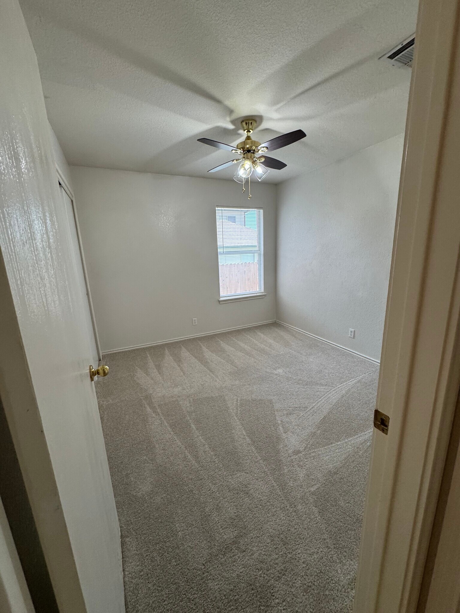 Building Photo - 1404 Carriage Hills Trl