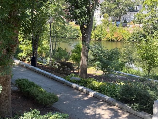 Building Photo - 388 Central Ave