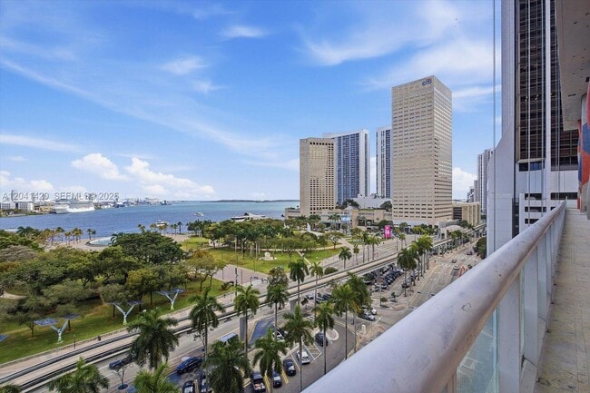 Building Photo - 50 Biscayne Blvd