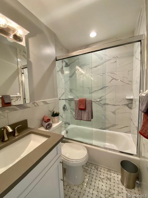 Building Photo - 40 Westwood Dr