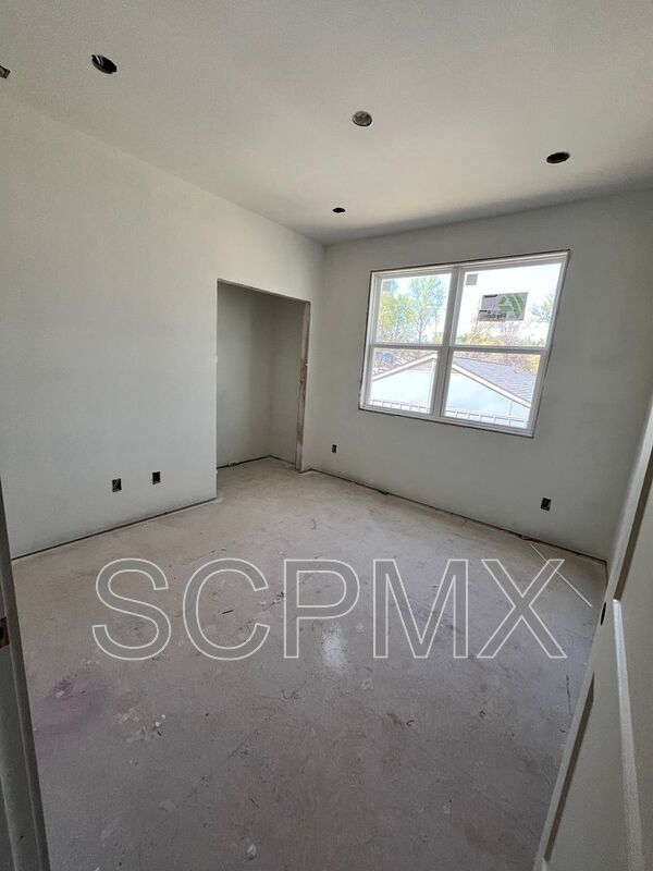 Building Photo - 2710 Coronet Way