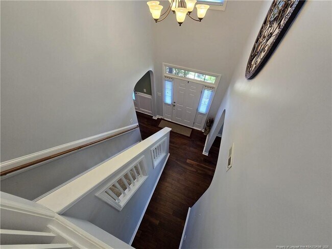 Building Photo - 410 Sedgefield Dr