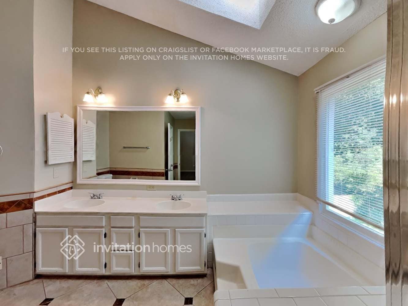 Building Photo - 3701 Waterton Leas Ct
