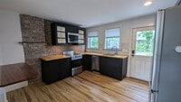 Building Photo - 581 Kearsarge Way