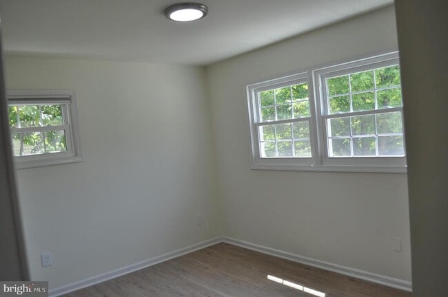 Building Photo - 4302 Locust Ln