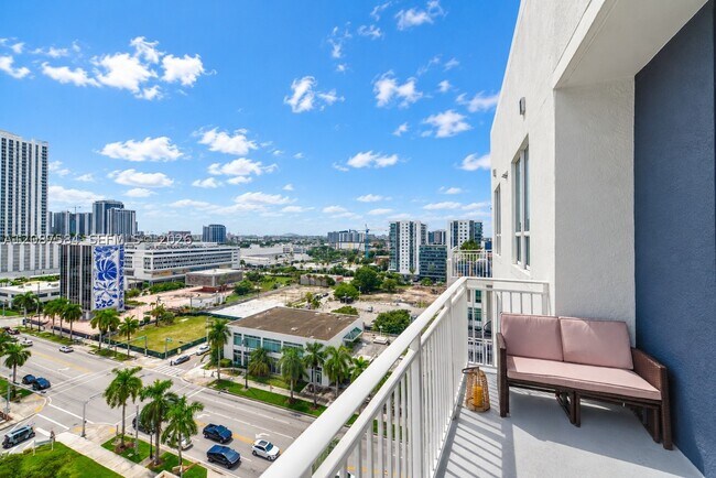 Building Photo - 2275 Biscayne Blvd