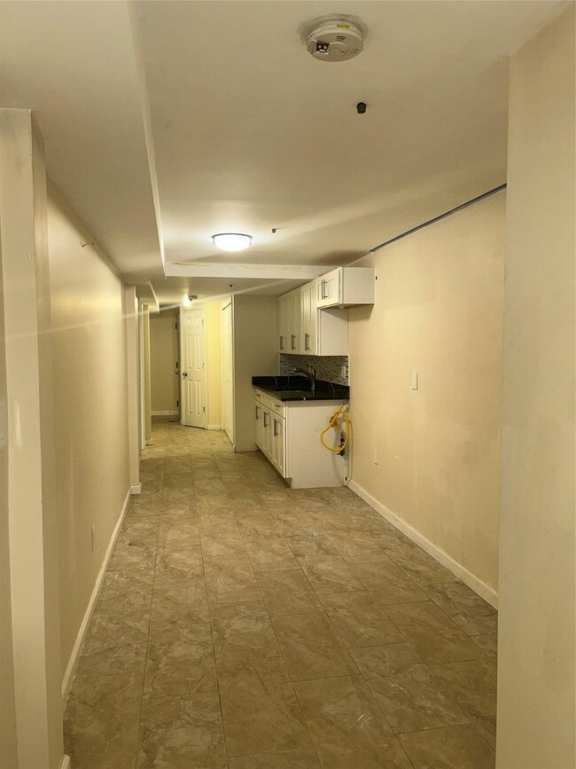 Building Photo - 347 Martense St