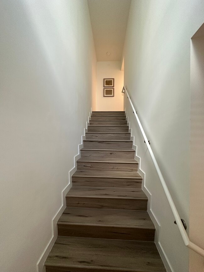 Building Photo - 7933 W 2nd Ct