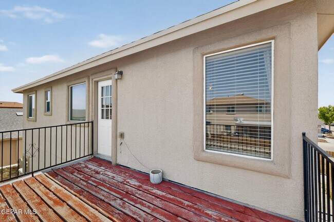 Building Photo - 14613 Sunny Land Ave