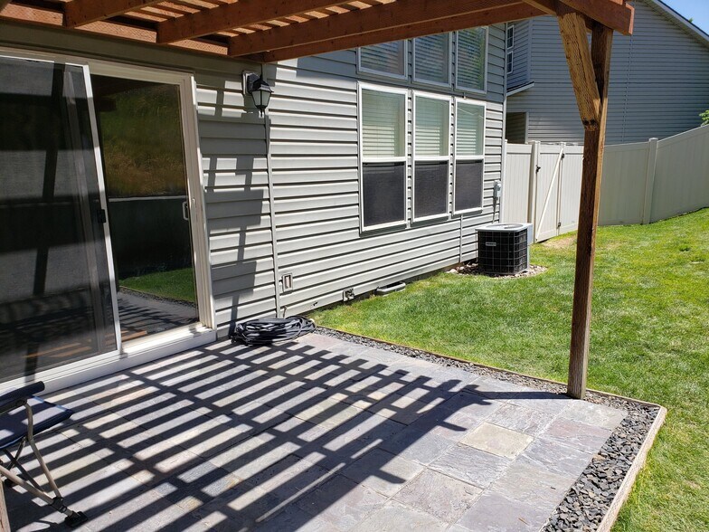 Building Photo - 3017 S Ladera Pl