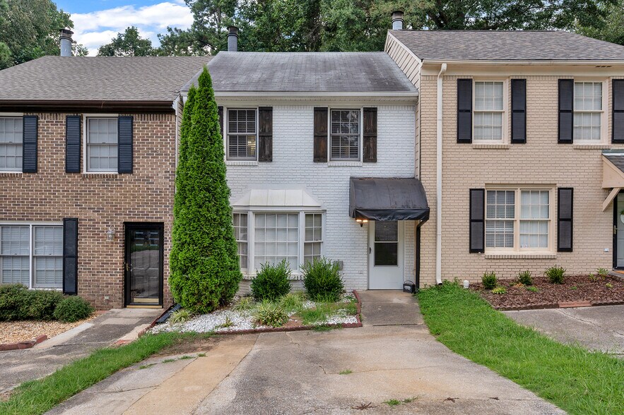 Primary Photo - 2933 Riverwood Ter