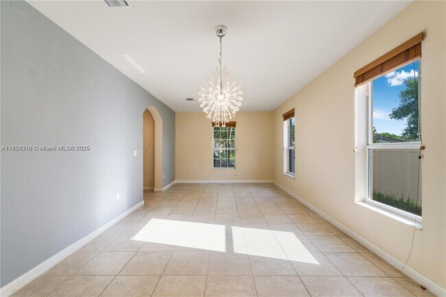 Building Photo - 16946 SW 90th Terrace